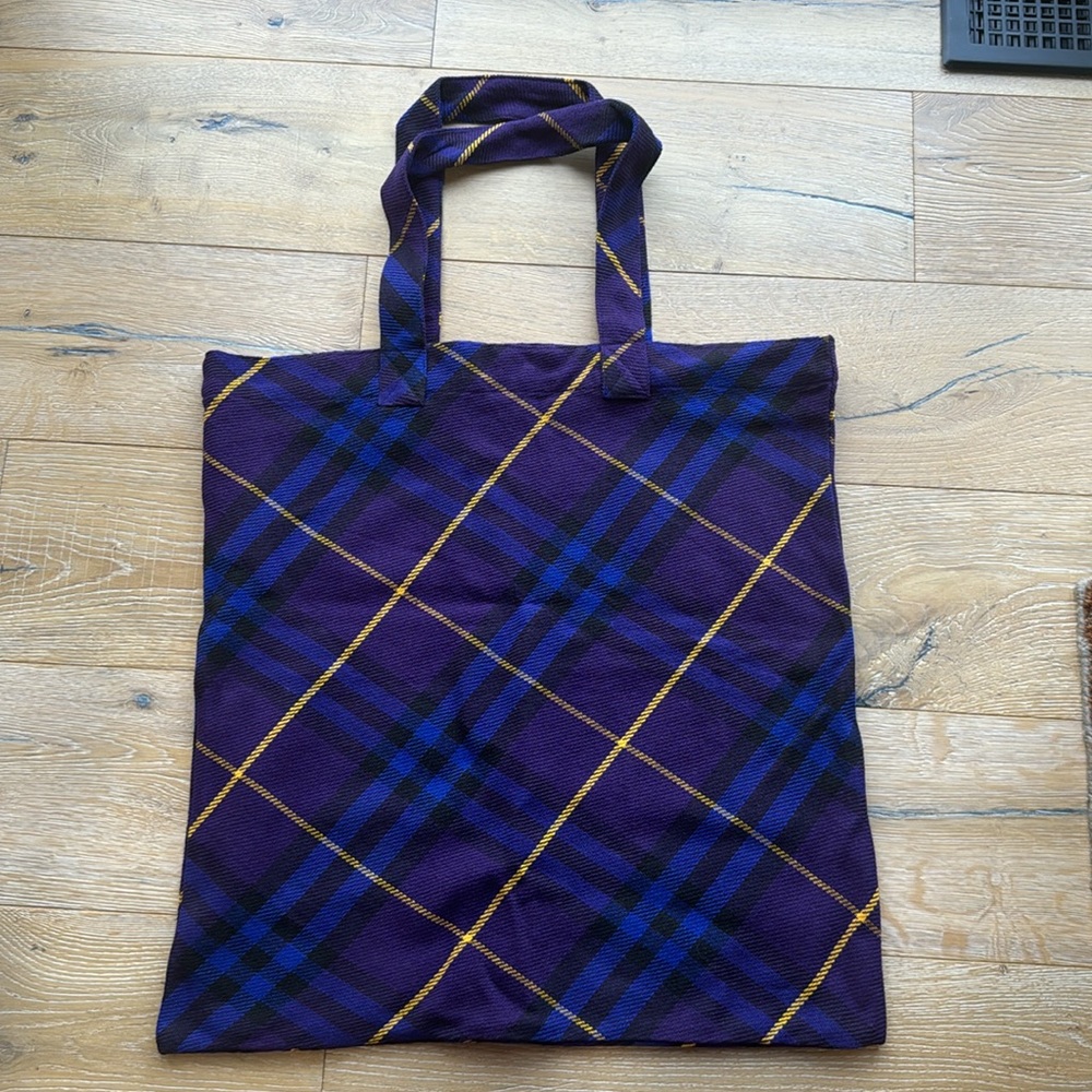 Burberry cloth tote